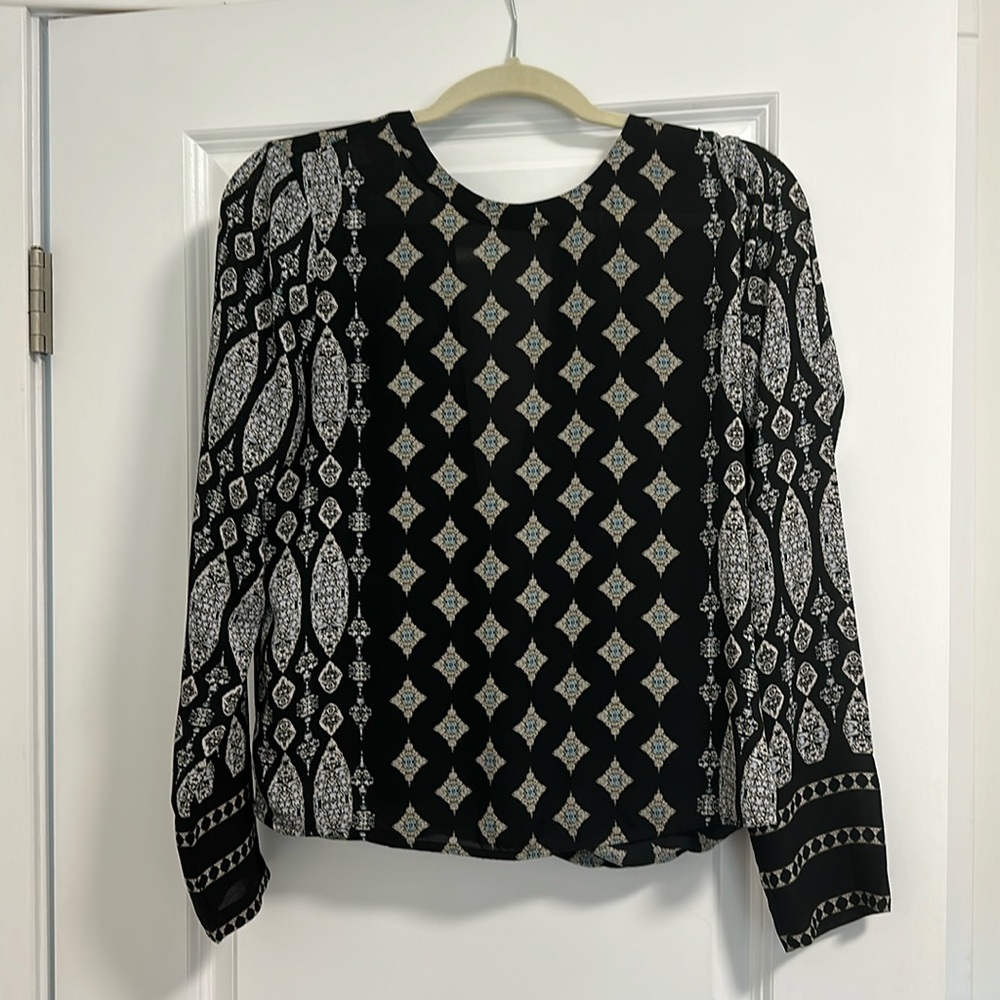 BCBG size Small Beautiful top size small